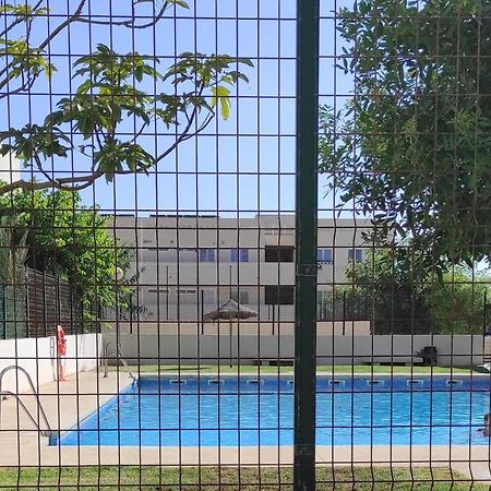 Habitaciones En Casa Compartida Retamar Almeria Exterior photo