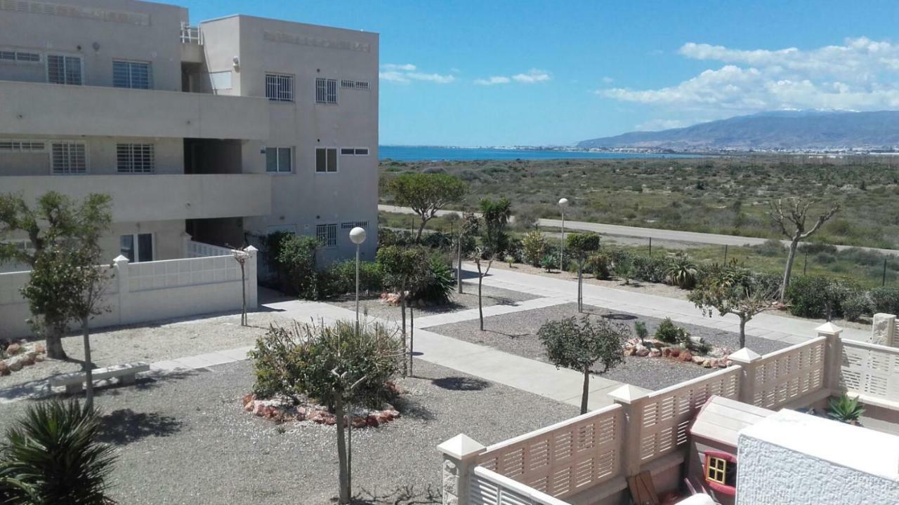 Habitaciones En Casa Compartida Retamar Almeria Exterior photo